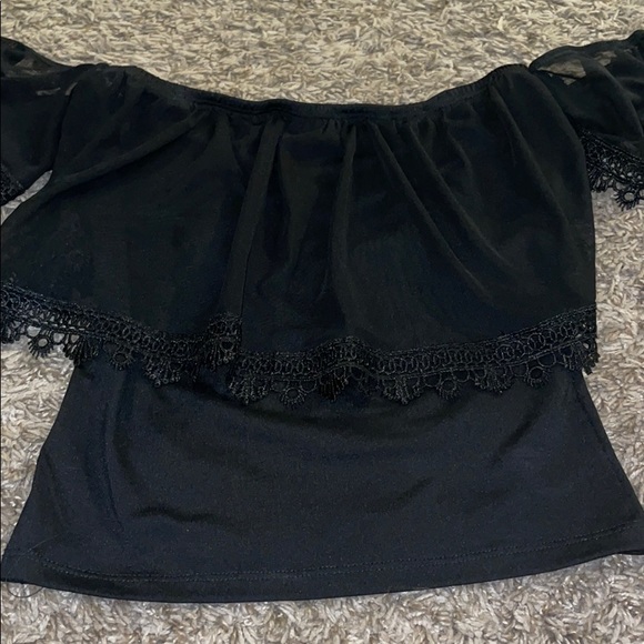 Off the shoulder top - Picture 2 of 5